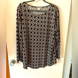 Emaline  2X tunic in a jersey knit